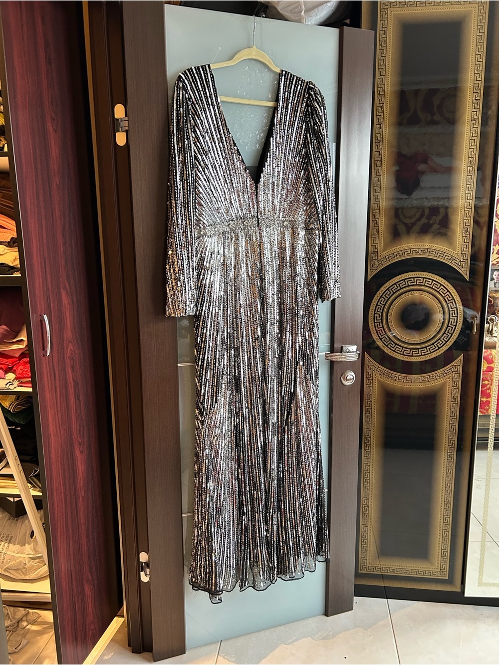 Dress Subcategory Classification - Picture 3 of 4